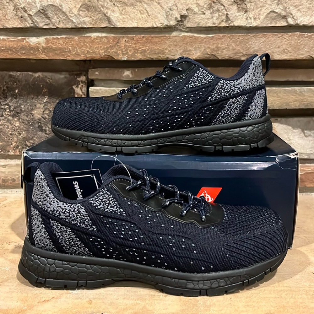 Swissport Navy and White Safety Steel-Toe Trainer Sneaker
